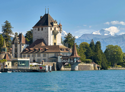 SCHLOSS OBERHOFEN / OBERHOFEN CASTLE