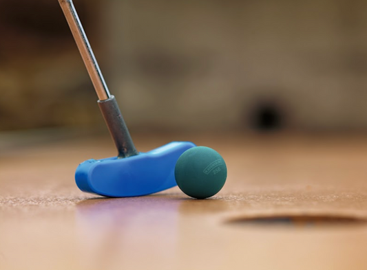 MINIGOLF / MINI-GOLF