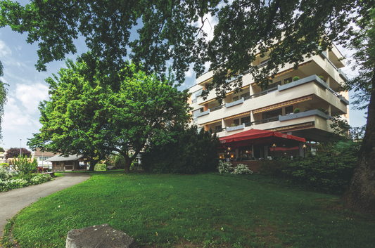 HOTEL RESTAURANT HOLIDAY