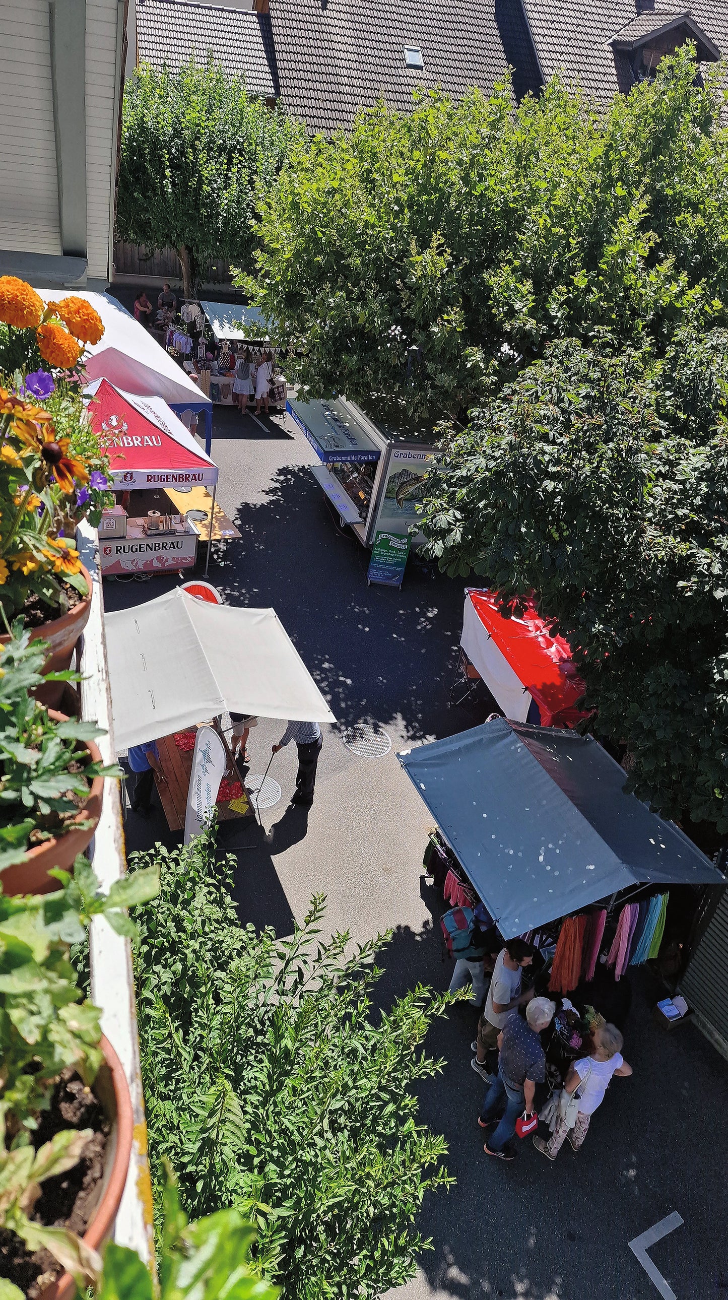 SOMMERFEST UND SOMMERMÄRIT OBERHOFEN
