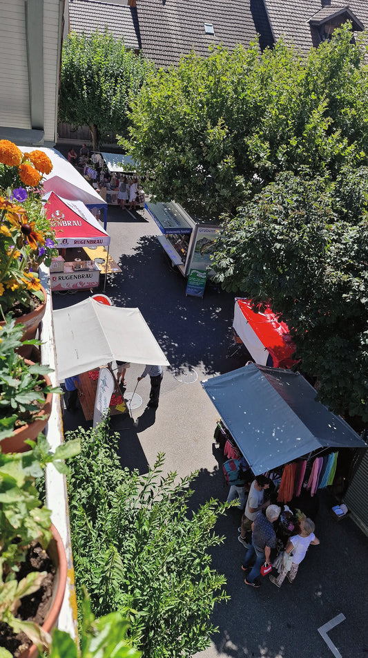 SOMMERFEST UND SOMMERMÄRIT OBERHOFEN